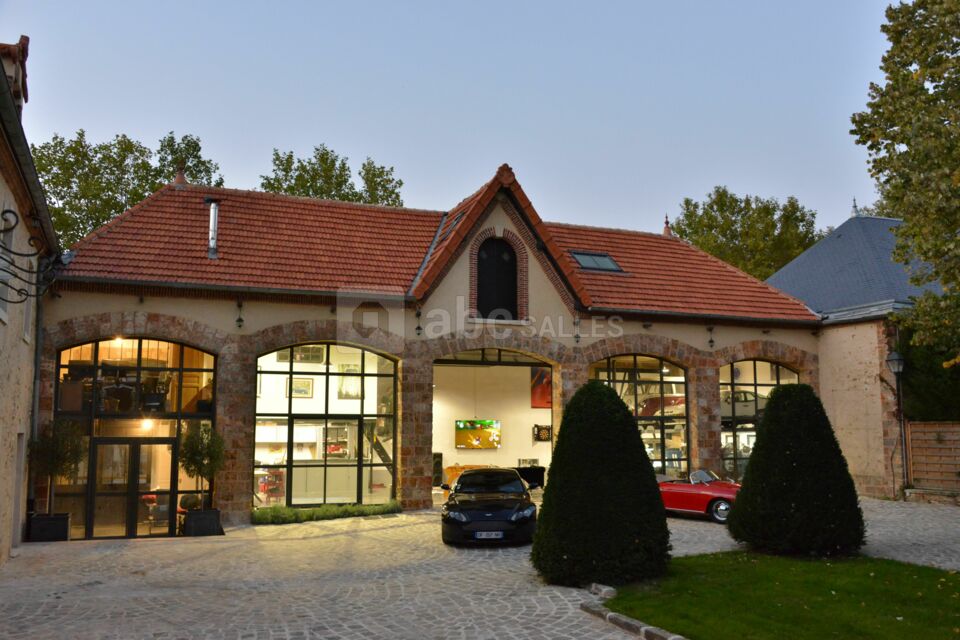 Exterieur salle coffre a jouet