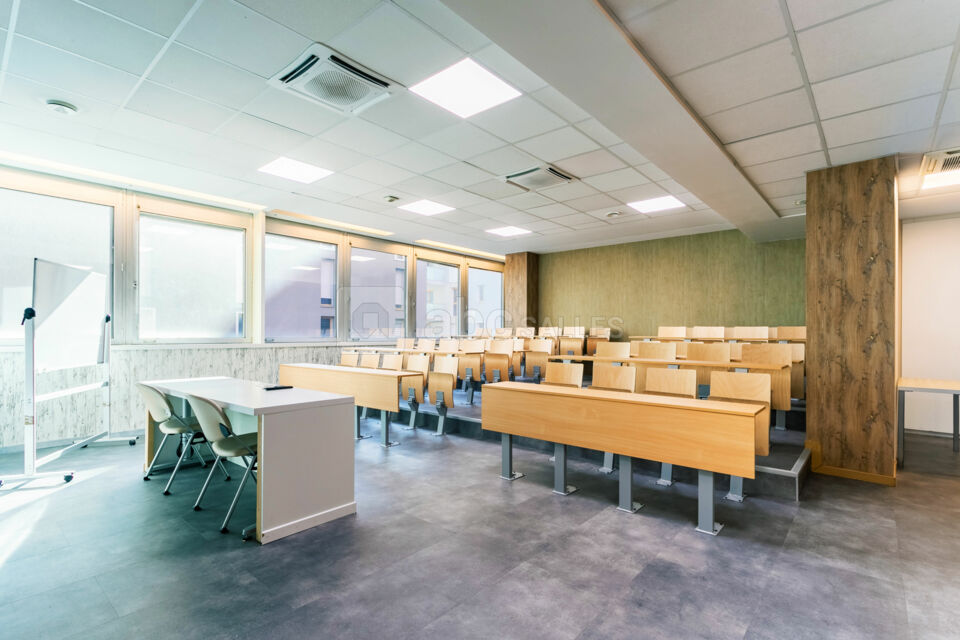 Amphi Poupa