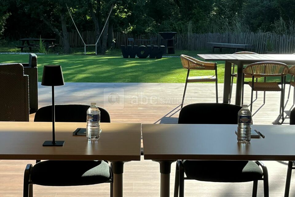 LE PAVILLON OCCITAN Face à la forêt