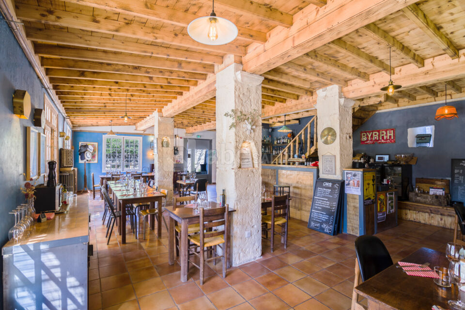 Chez Tata Simone
