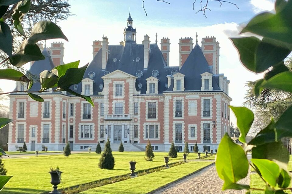 Château de Nainville les Roches