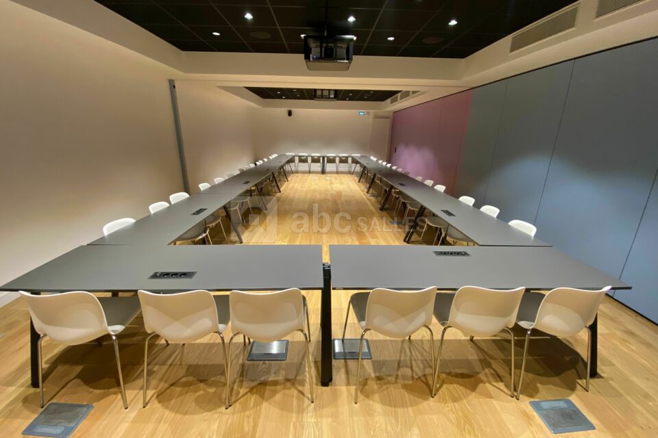 Salle Laroque - option avec couloir