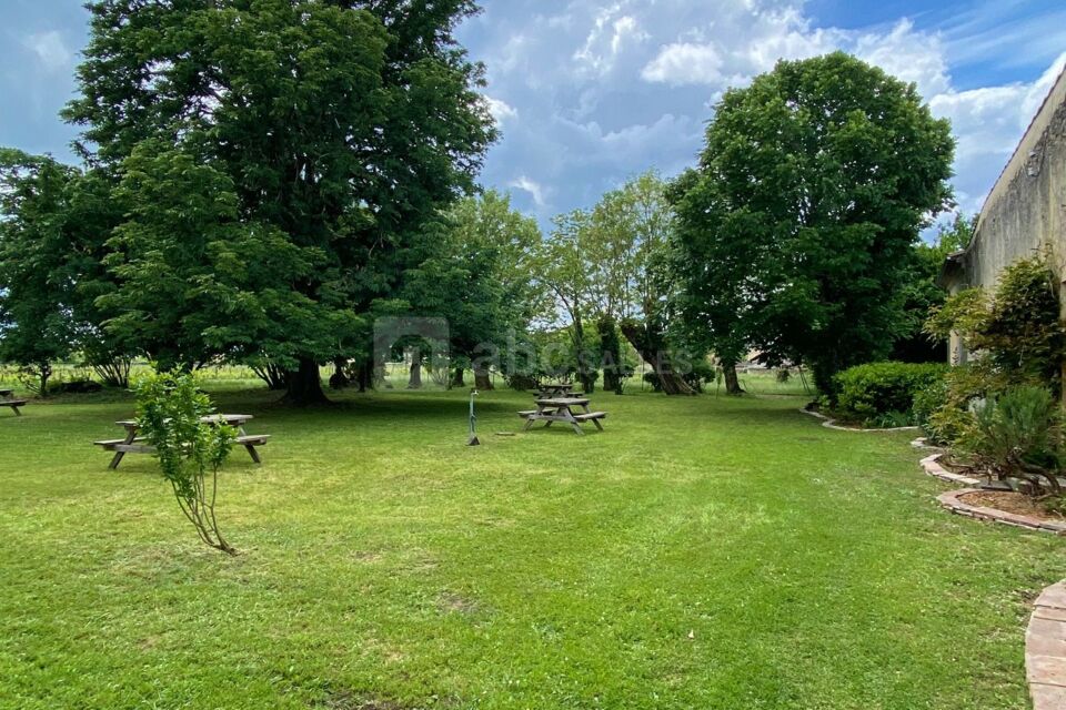 Jardin extérieur du coworking et des salles de réunion