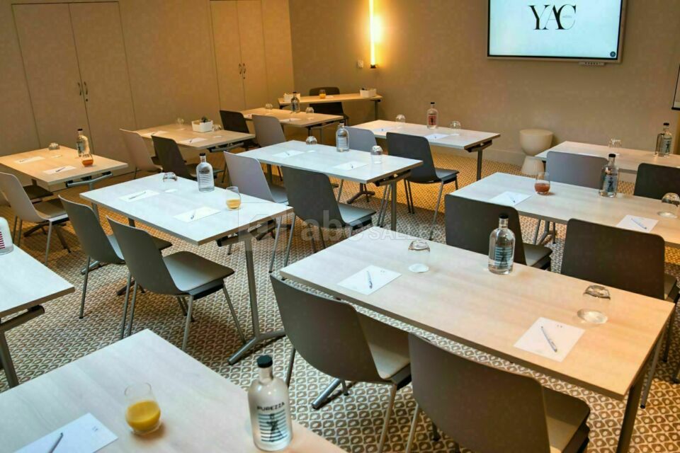 Yac Hôtel Paris Clichy 4*