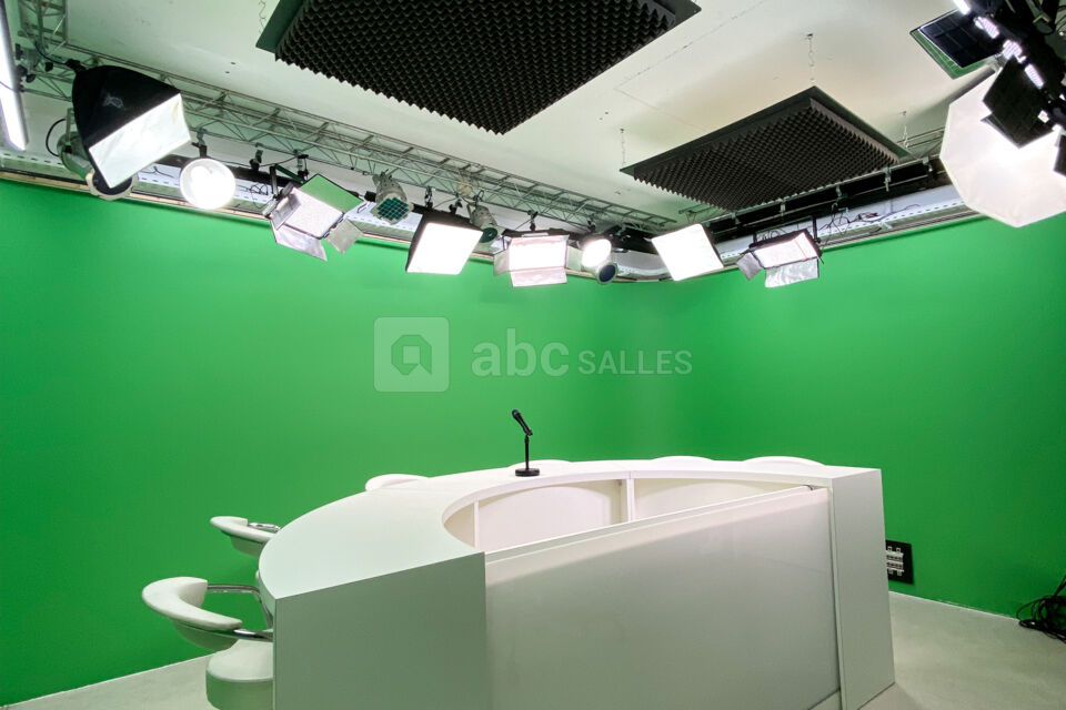 Studio Fond Vert avec table