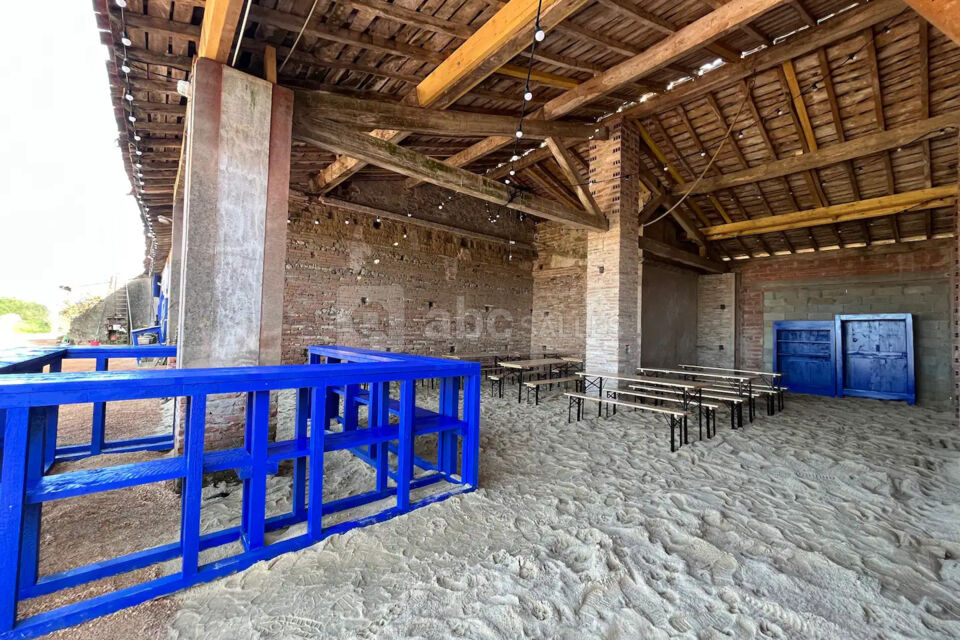 Bar et espace couvert