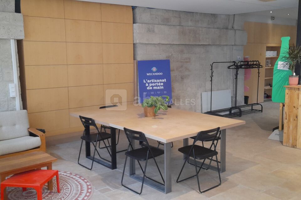 Rez-de-chaussée - Table de réunion