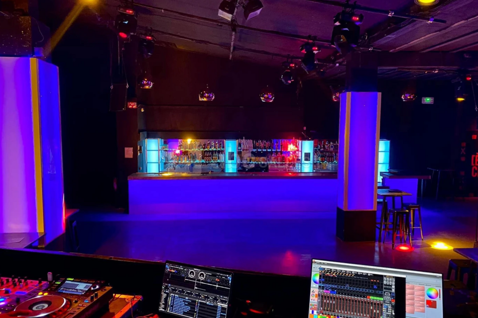 EKS Location Club Discothèque
