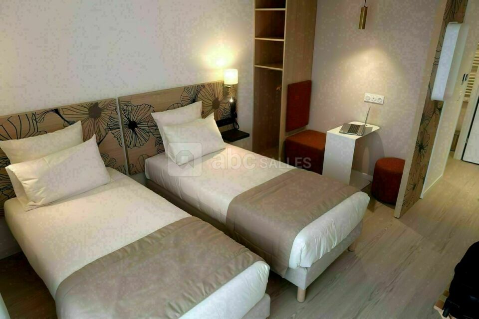 Hôtel Courrier Sud