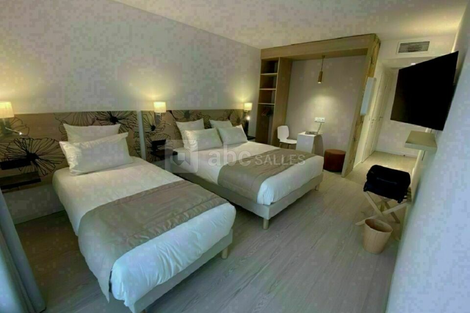 Hôtel Courrier Sud