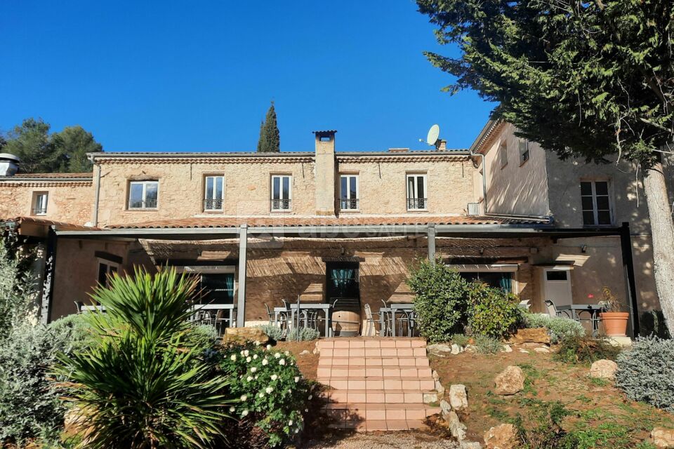 LA BASTIDE