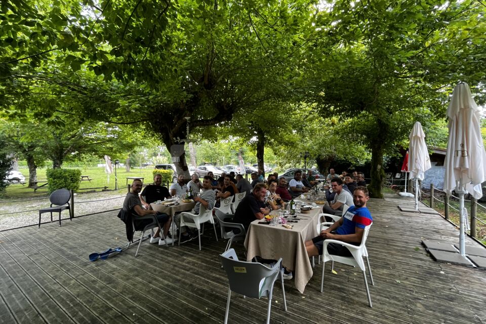 Repas de Club Sportif sur la terrasse