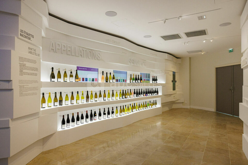 Cité des Climats et Vins À Mâcon