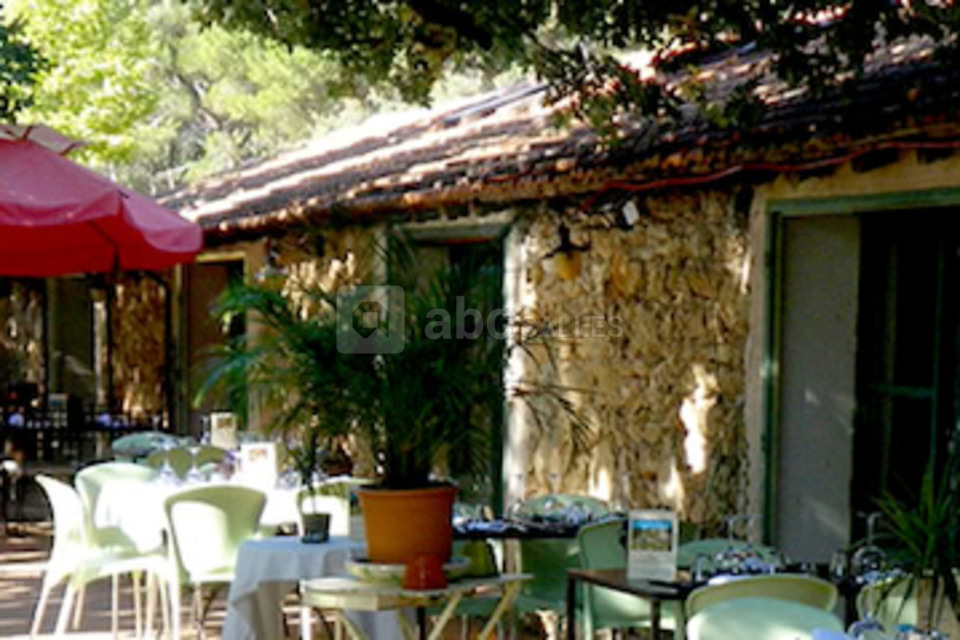 Les Écuries de l'Aube