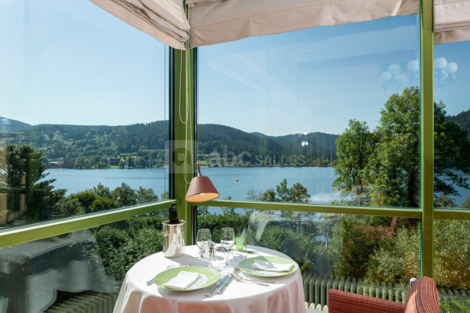 Vue Restaurant 2