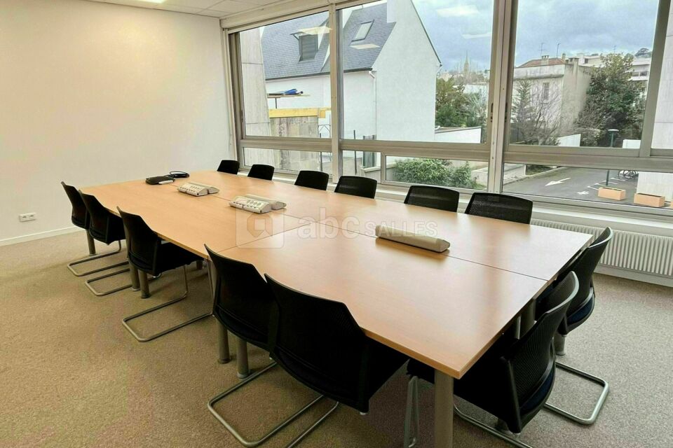 Salle 12 places