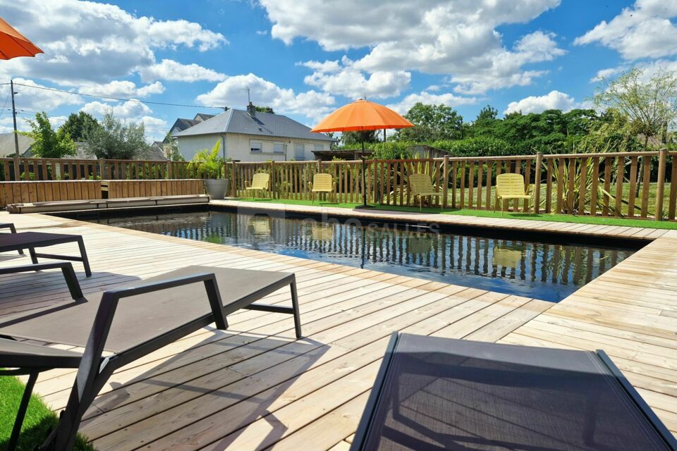 Piscine extérieure chauffée