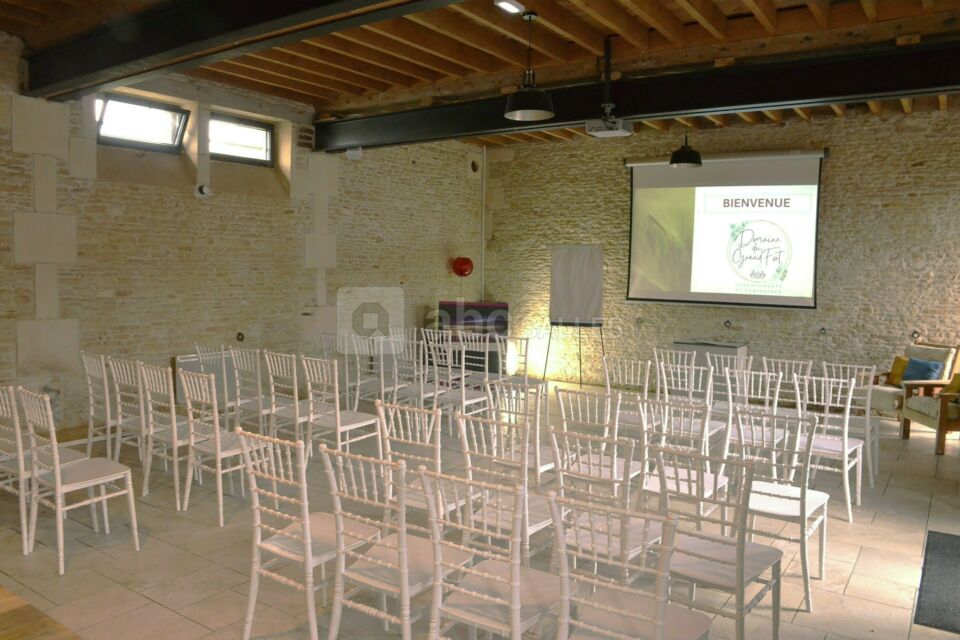 Vue ensemble salle de réception