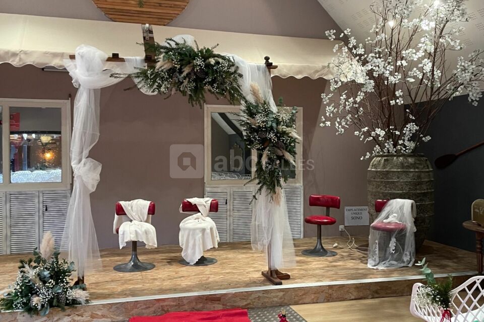 Visiter belle salle de réception avec bel espace vert à louer sur Ouistreham