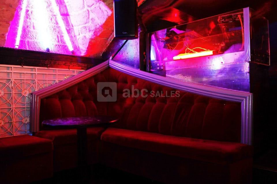 Les Caves Parisiennes