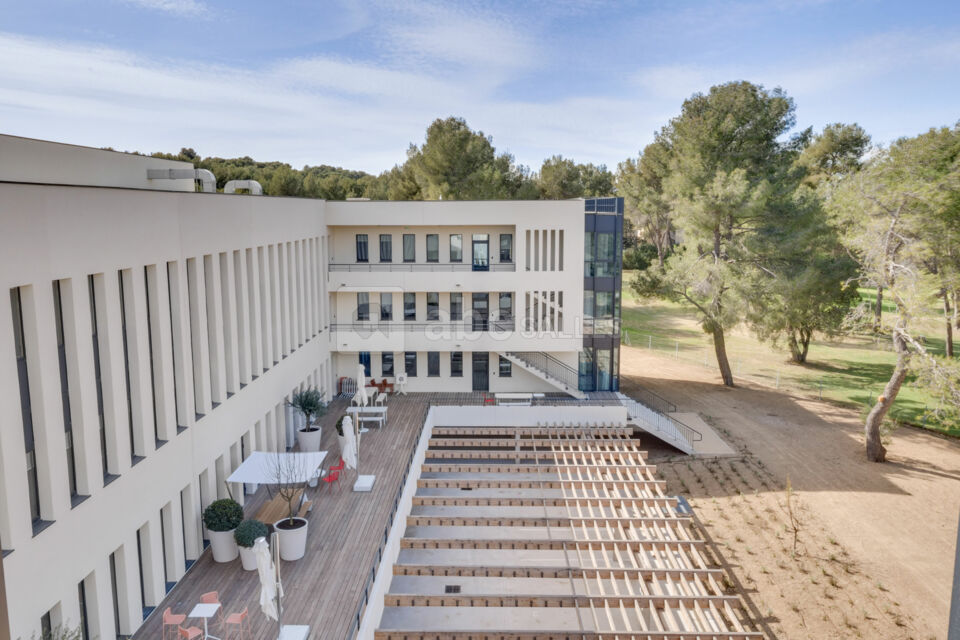 Newton Offices Golf des Milles
