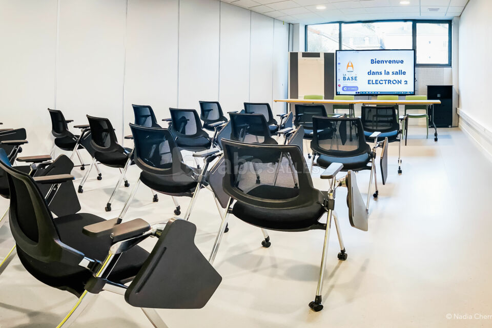 Salle Electron 2 de La Base by CCI19 en version "Conférence"