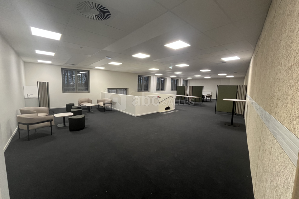 Salle de travail - en cours d'aménagement