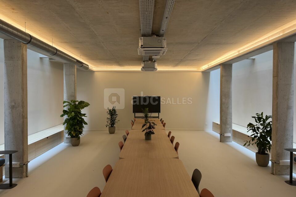 Naama le Studio Montrouge