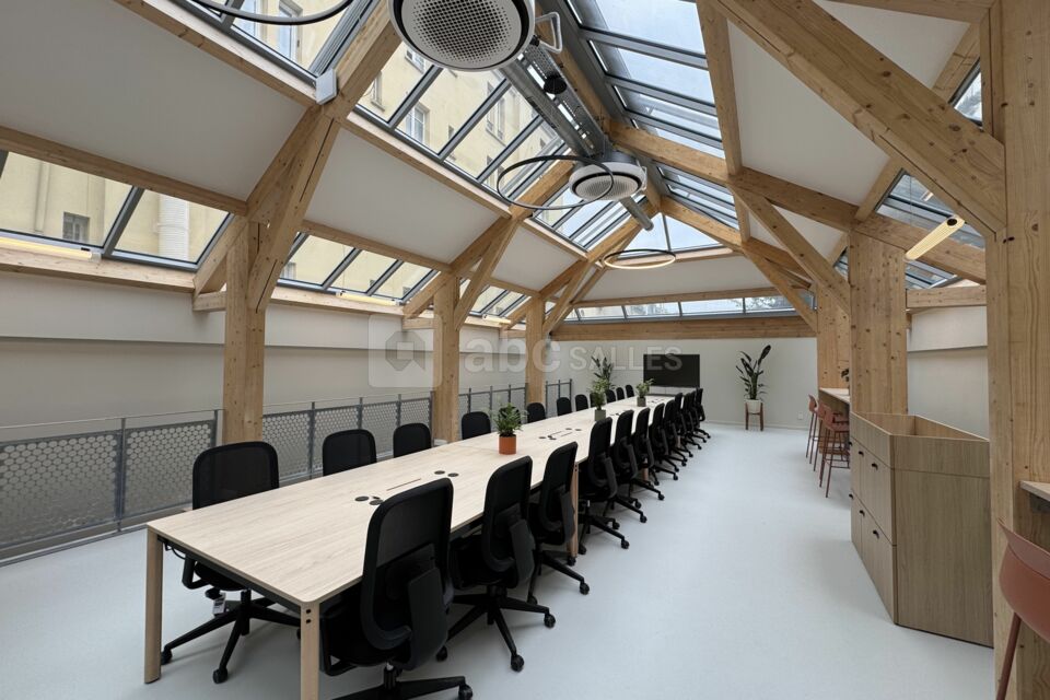 Naama le Studio Montrouge