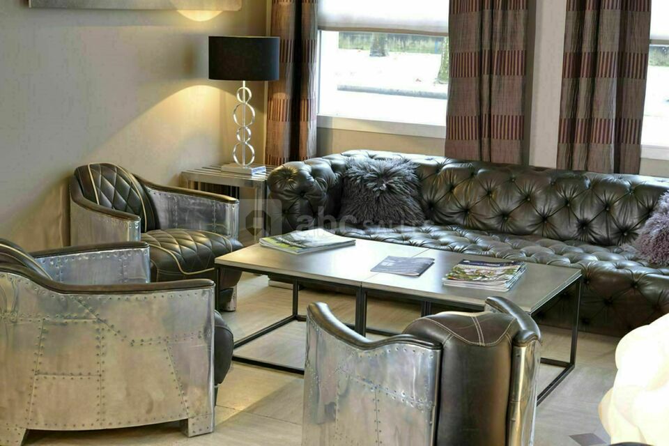 Salon bar