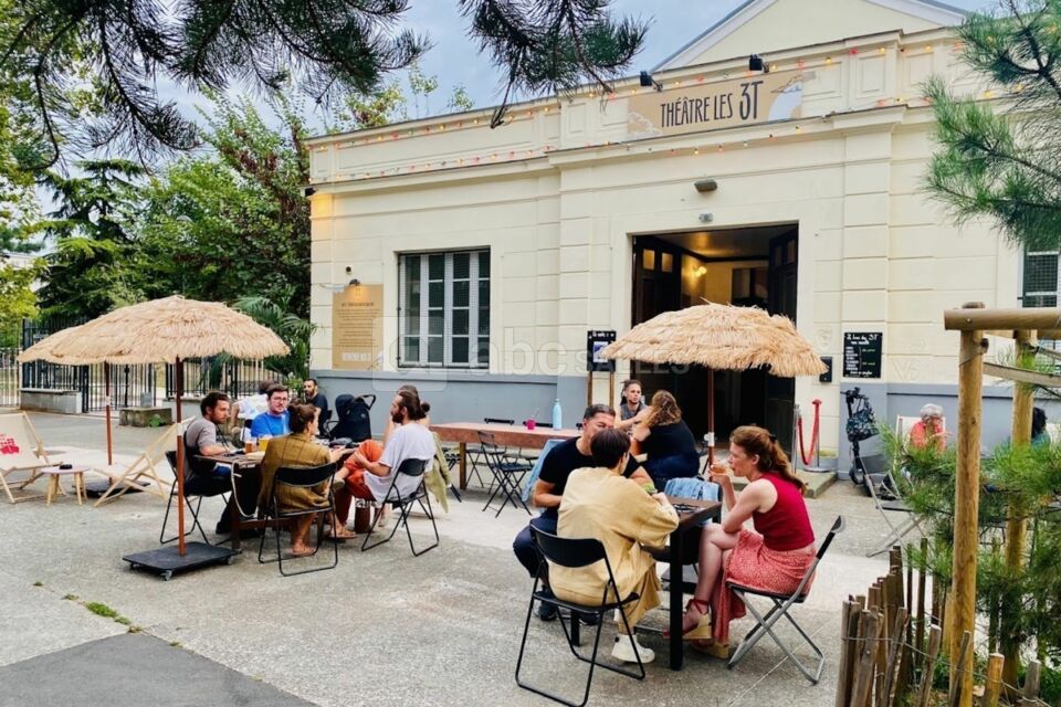 La terrasse en été