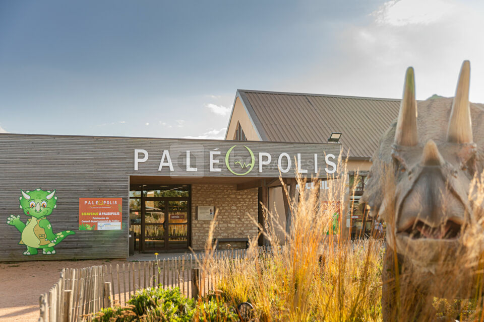 Paléopolis la Colline Aux Dinosaures