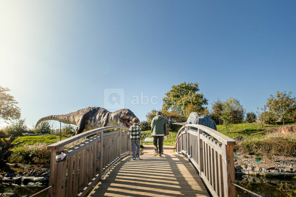 Paléopolis la Colline Aux Dinosaures