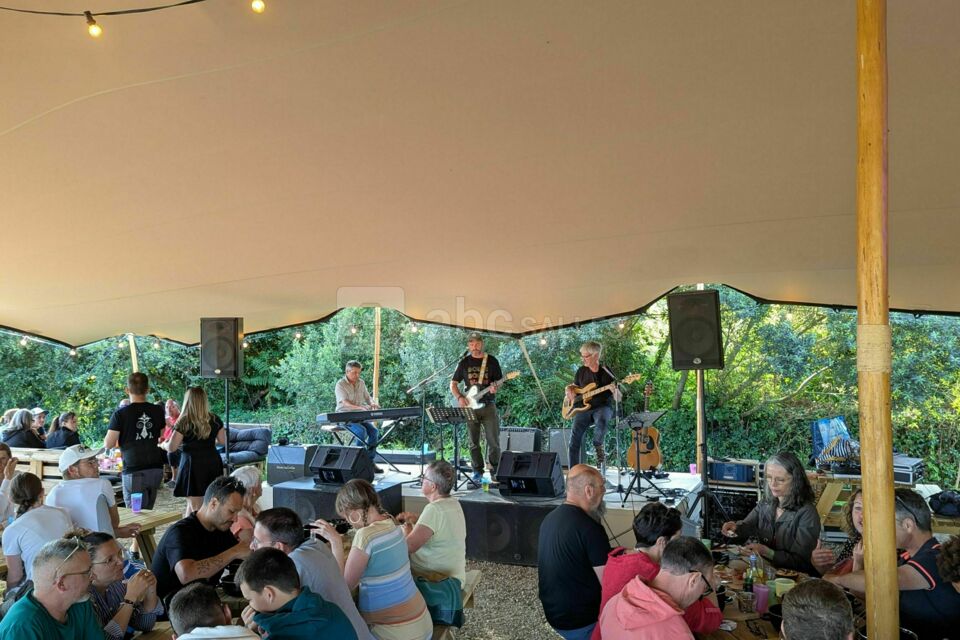 Guinguette - la Blanche Hermine