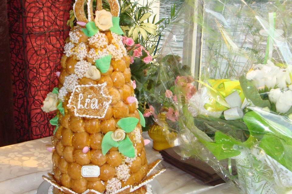 Pièce montée pour mariage, baptême, ...