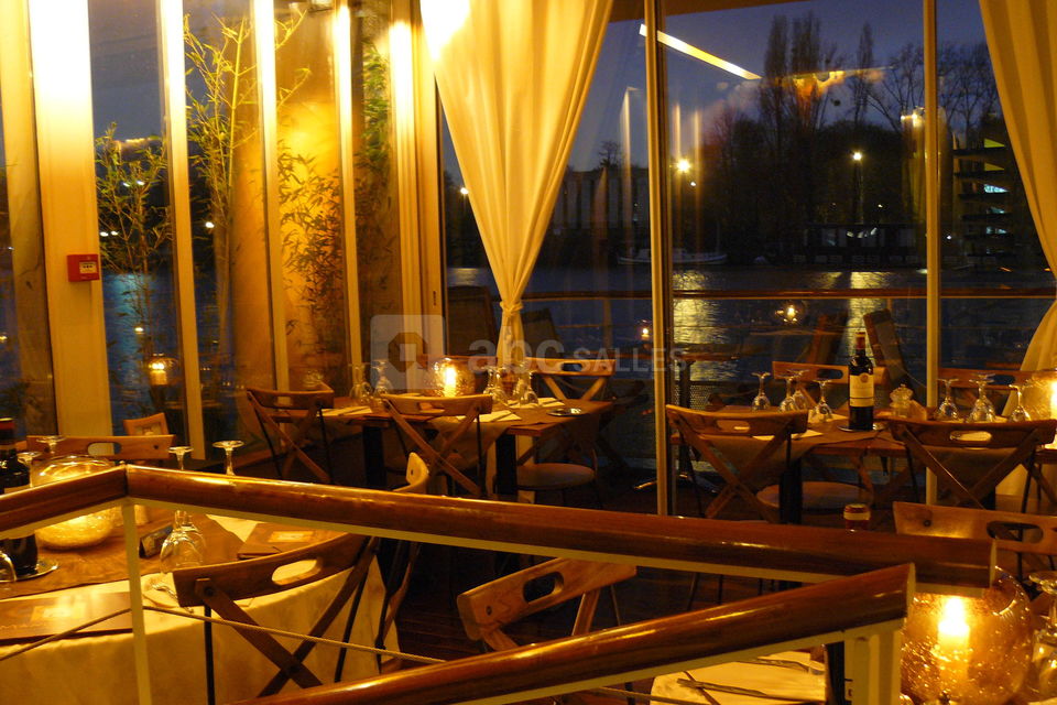 Restaurant la nuit