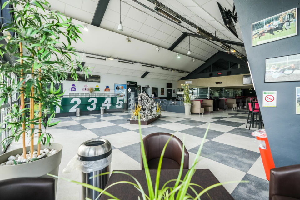 Les Hippodromes de Lyon - Hippodrome de Bron Parilly