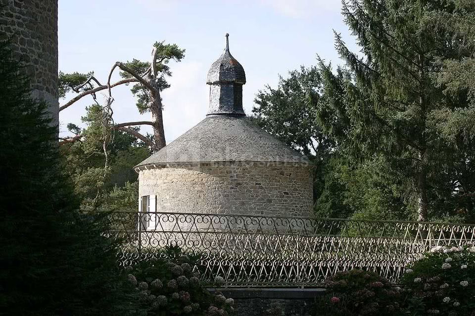 Une des deux tours